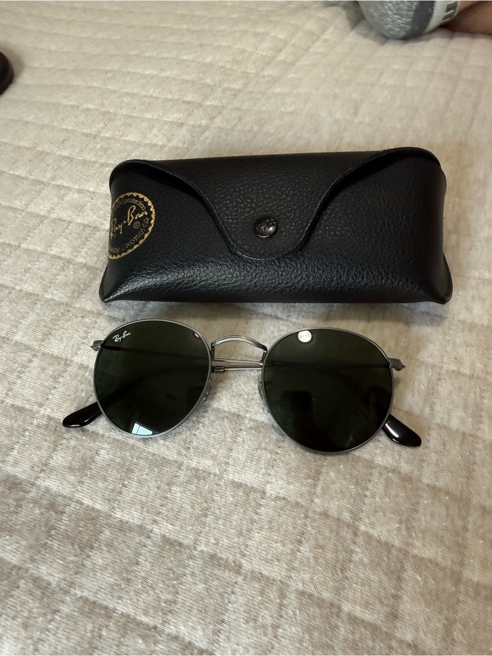 Ray-Ban Round Metal Sunglasses in Gunmetal with Grey/Green Lenses